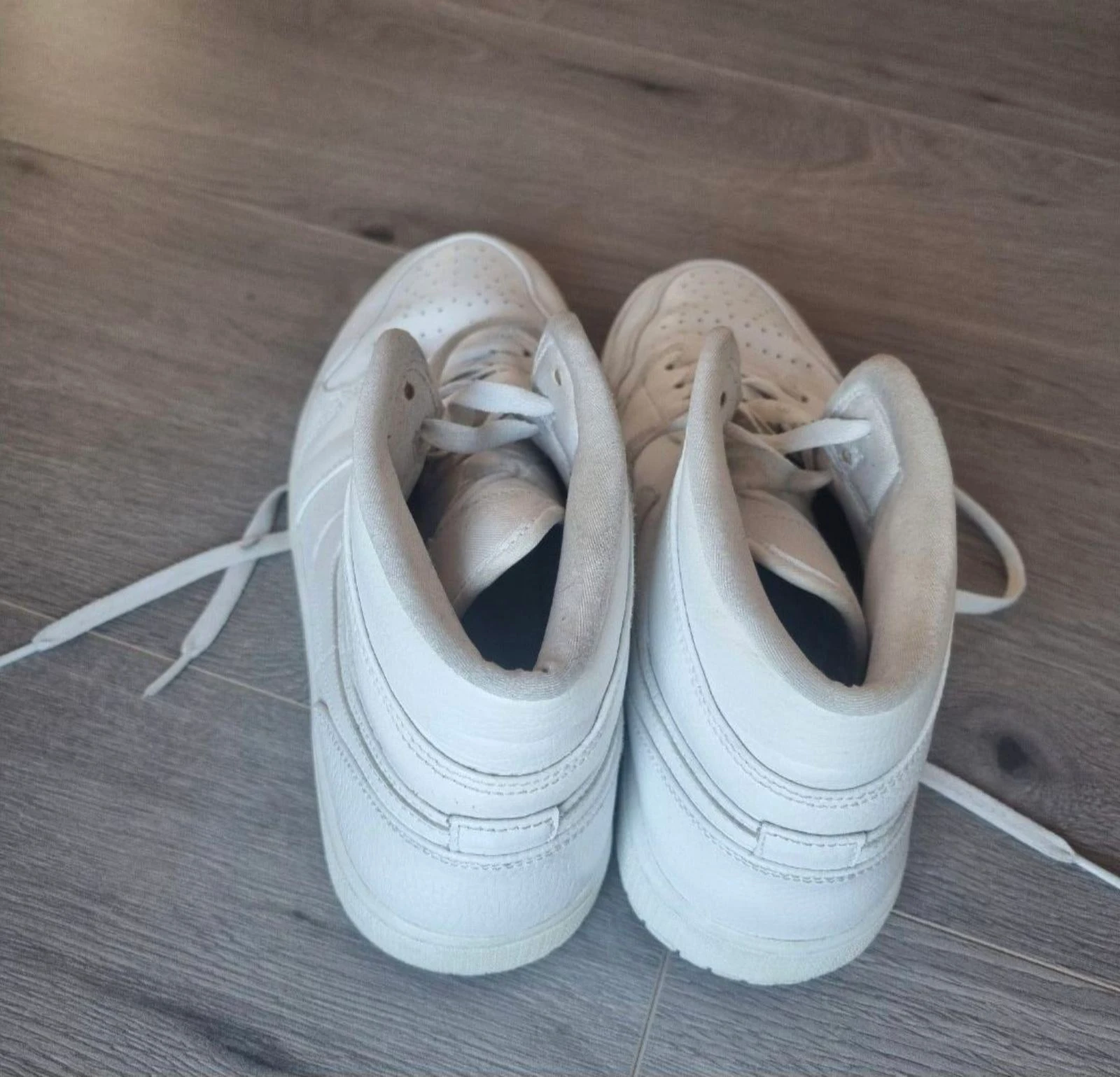 Nike Air Jordan 1 Mid Triple White | Tamanho 44.5 (US 10.5) – photo 2